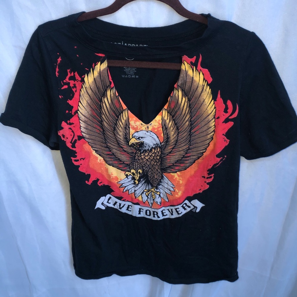 “Live Forever” graphic tee!